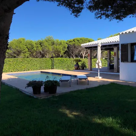 Con Piscina Villa *